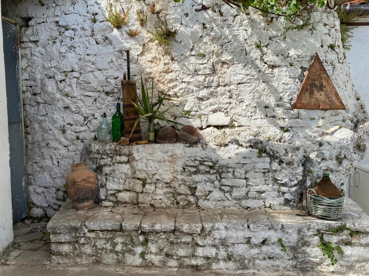 Shotgun Hostel & Guesthouse Vuno Екстер'єр фото