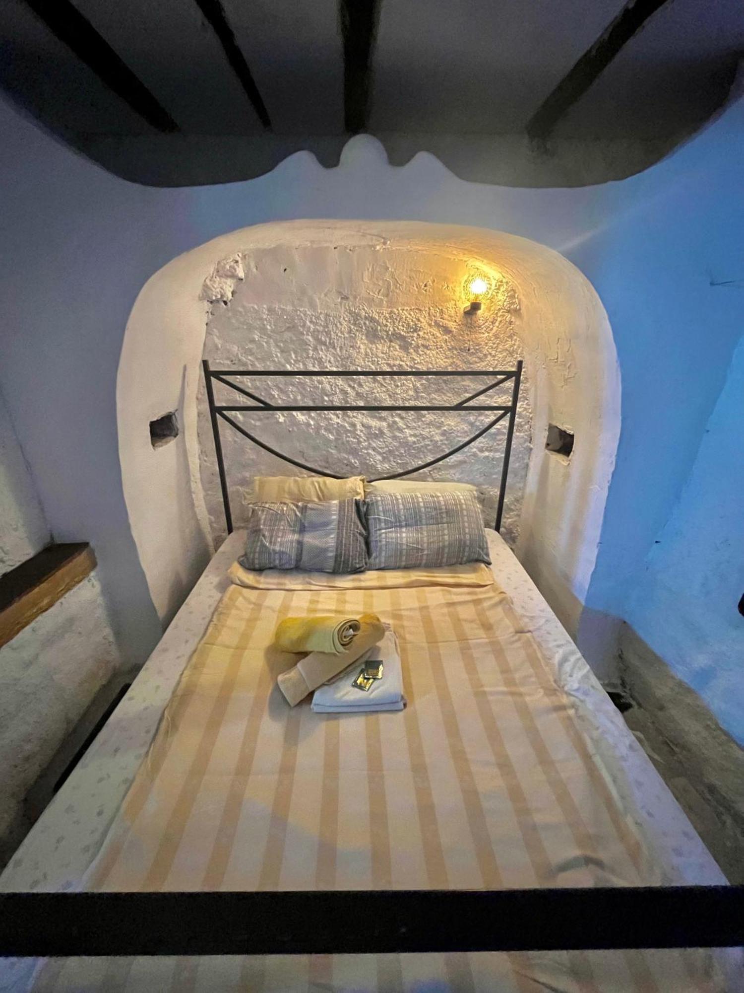 Shotgun Hostel & Guesthouse Vuno Екстер'єр фото