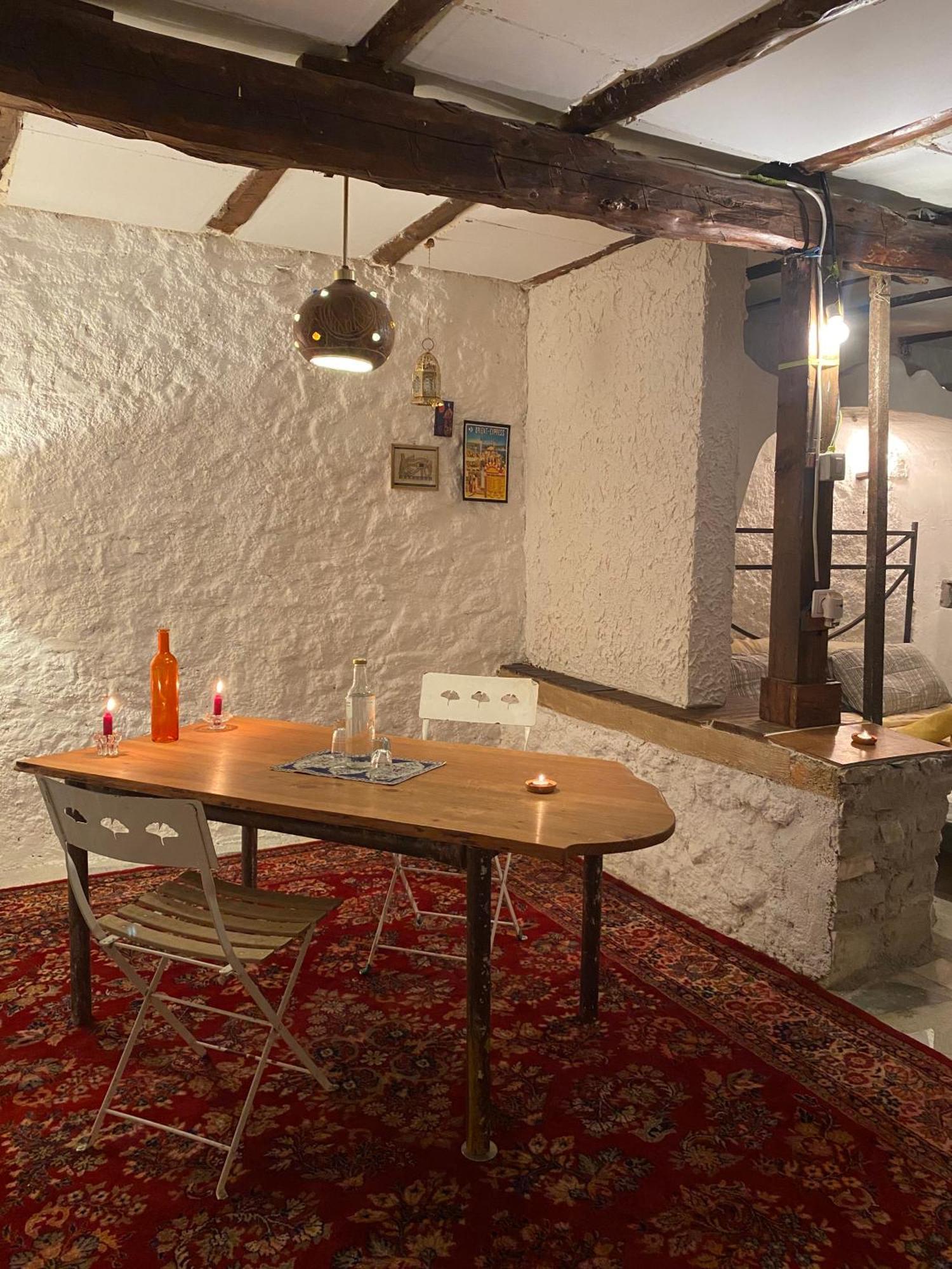 Shotgun Hostel & Guesthouse Vuno Екстер'єр фото